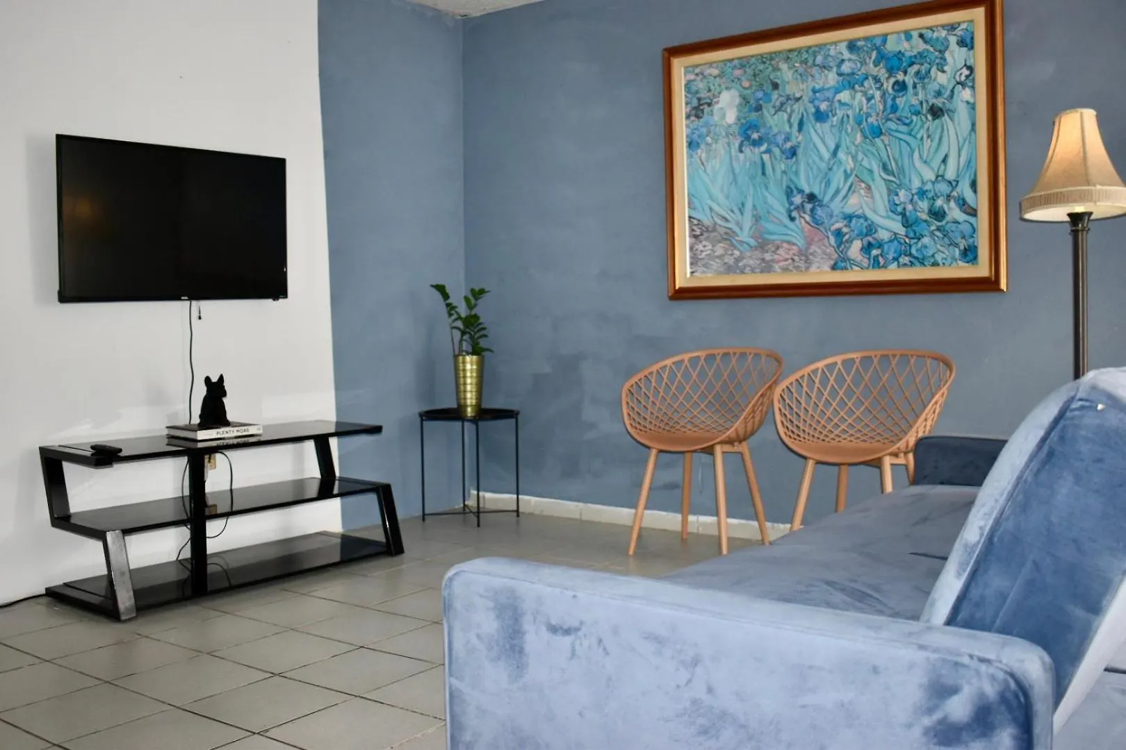 Local Nest In San Juan Apartment