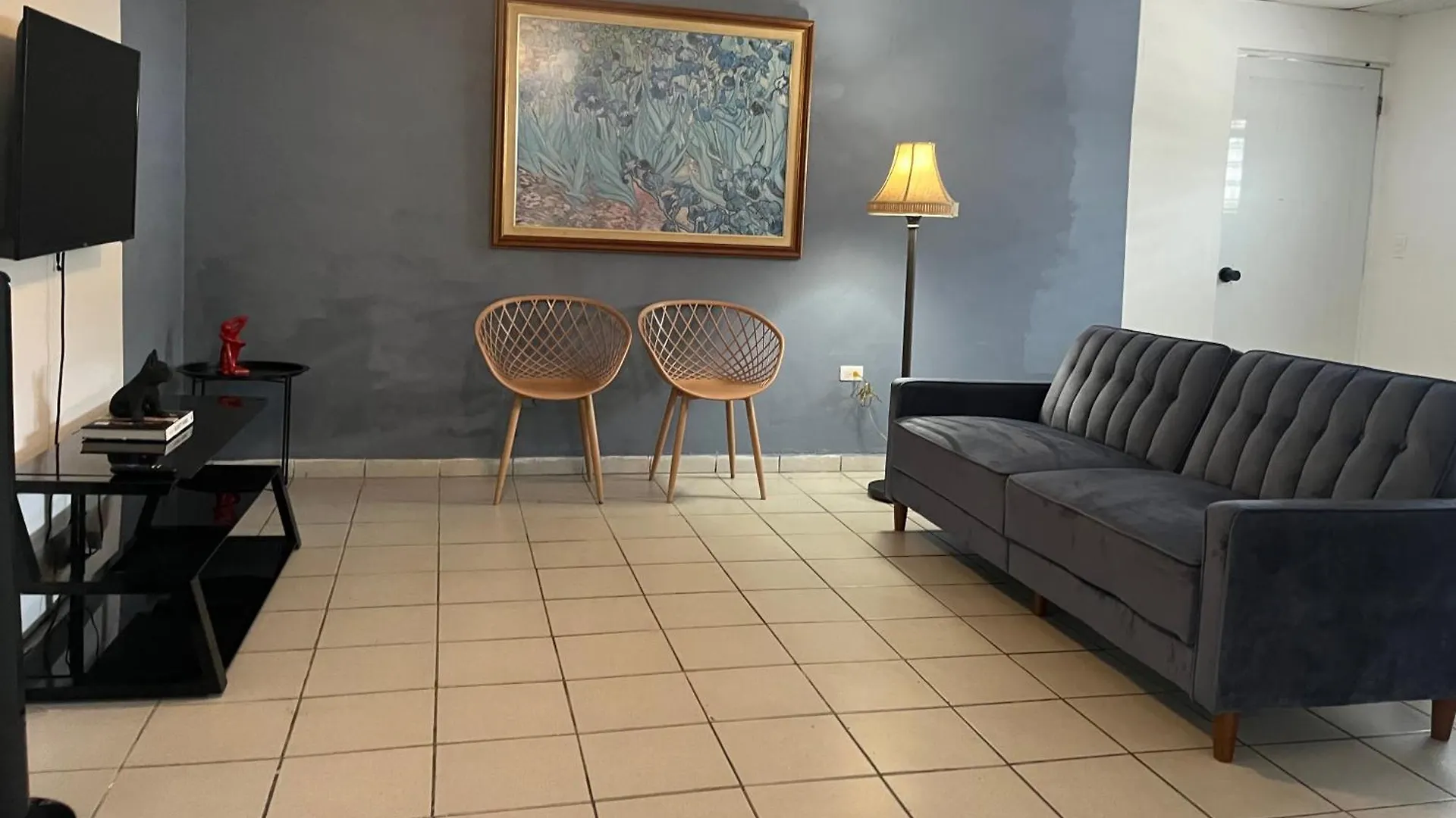 Local Nest In San Juan Apartment